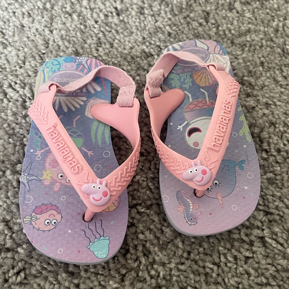 12-18m Pepa Pig Havaianas size 5 baby